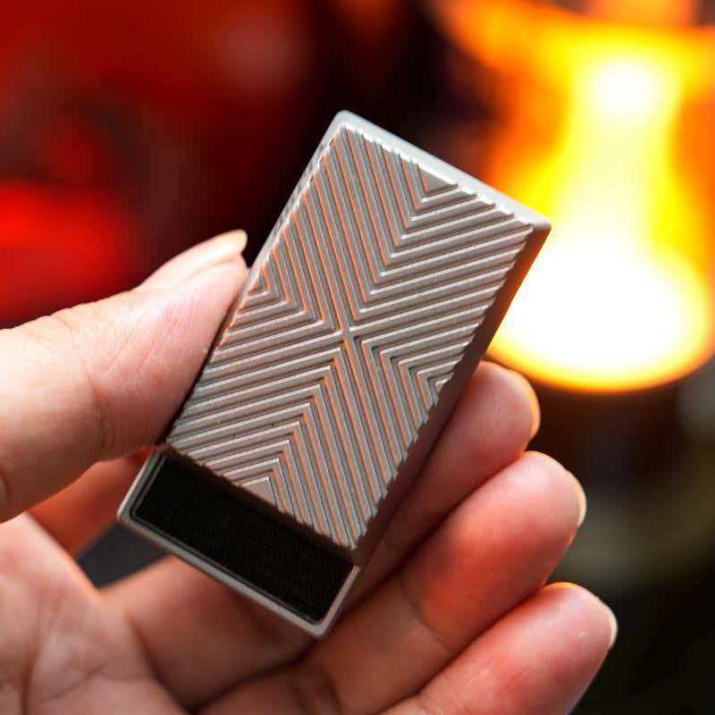 Cool Office Tech Gadgets - NIEUWE Magnetische Push Card Fidget EDC